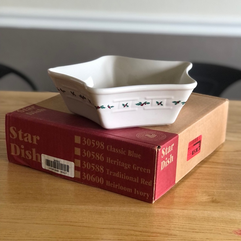 Longaberger Pottery Star Dish Red Holly in Box